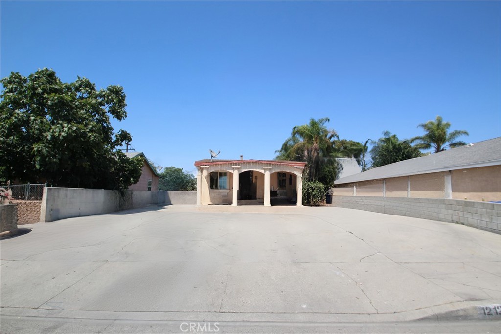 Great investment opportunity in the heart of El Monte! This 4-unit is located on a quiet cul-de-sac close to Elliot Park and schools. Easy access to 10 and 60 freeways. Each unit has a private patio and washer/dryer hookups. Front unit (12127 Motehouse st) is a Single Family Residence with 2 beds and 1 bath. Back building has the other 3 units – Two 1 bed/1 bath (12129, 12129 1/2 Morehouse St), and One studio with 1 bath (12129 1/4 Morehouse St). Property is fully occupied with long-term tenants. Tenants pay Gas and Electricity with their separate meters. Rents have not been raised for years. Property has stable cash flow with MASSIVE UPSIDE POTENTIAL. Investors have the flexibility to strategically raise rents, enhance unit interiors, or add modern amenities to significantly increase returns. Whether you’re a seasoned investor or just entering the multifamily space, this is the kind of asset that builds long-term wealth. Don’t miss your chance to transform this rare multi-unit into a cash-flow powerhouse! PLEASE DO NOT DISTURB THE TENANTS as THIS IS DRIVE BY ONLY . OFFER SUBJECT TO INTERIOR INSPECTION.