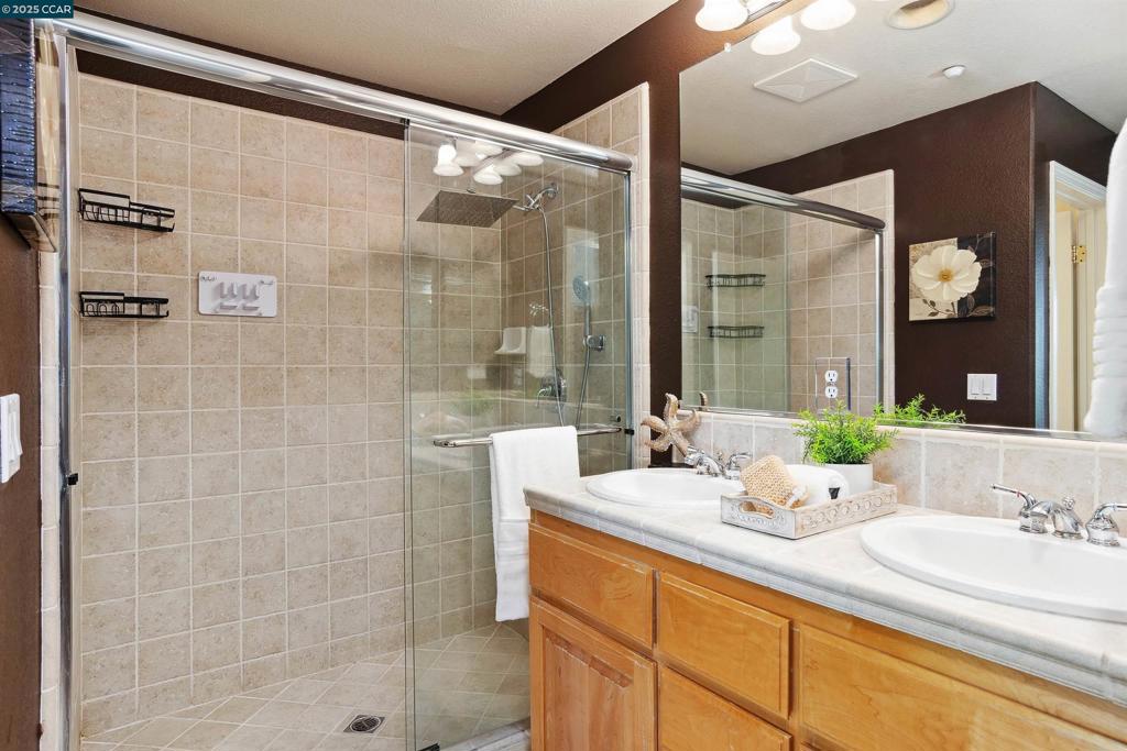 WINDEMERE - Residential Lease