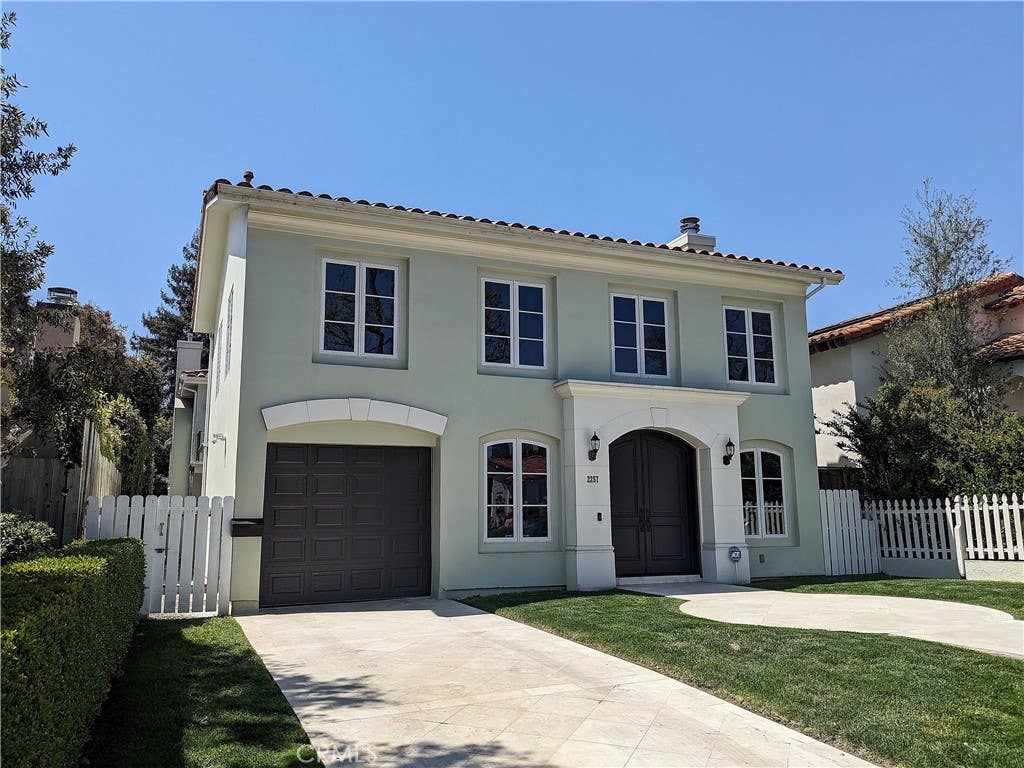 Photo of 2257 Manning Avenue, Los Angeles, CA 90064 (MLS # SB26141858)