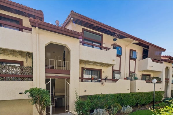 18012 SARATOGA WAY UNIT 526, CANYON COUNTRY, CA 91387 - Image f41c806d53fa2dacb787d25f45eb8d24/511600568