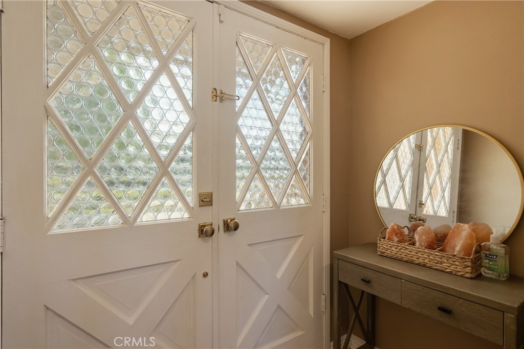 525 S Darwood Avenue