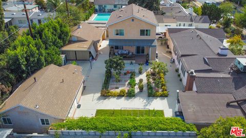 5848 Cleon Avenue North Hollywood CA 91601