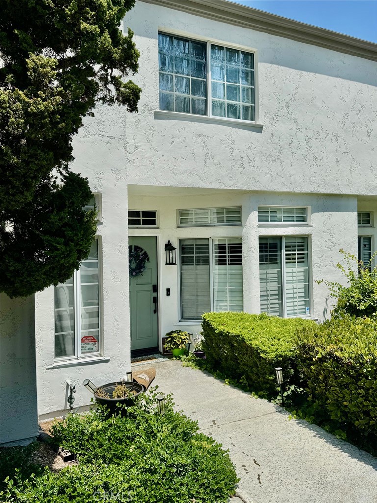 Hampton Village (HV) - Residential