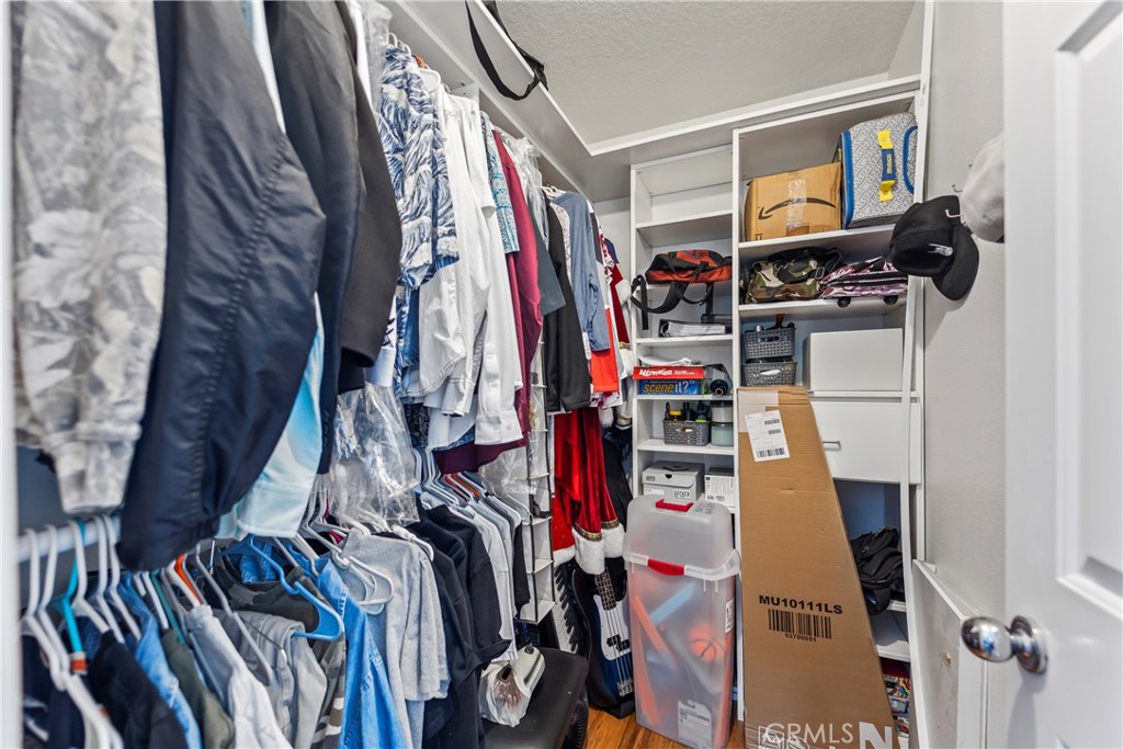 Hampton Village (HV) - Residential