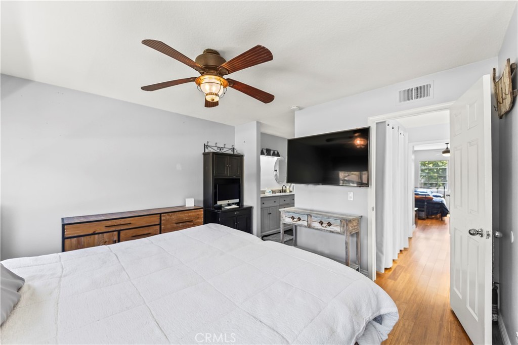 Hampton Village (HV) - Residential