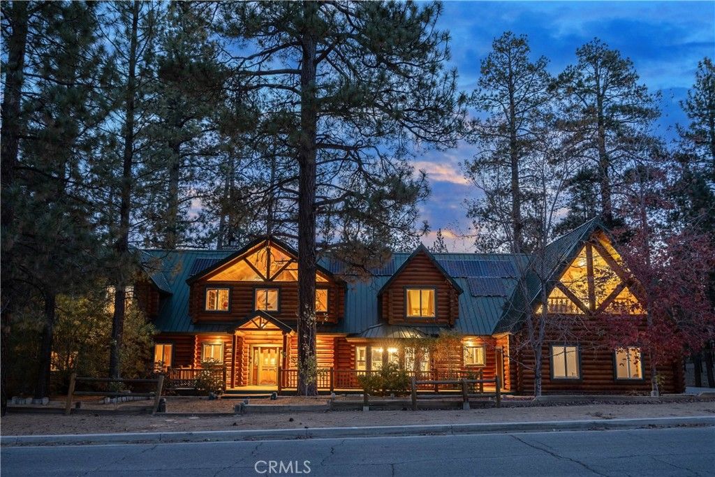 Photo of 125 Starvation Flats Road, Big Bear Lake, CA 92315 (MLS # IG26043594)