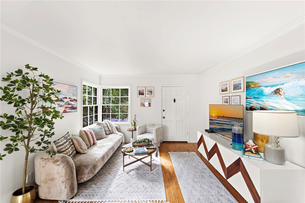 189 Lower Cliff Drive