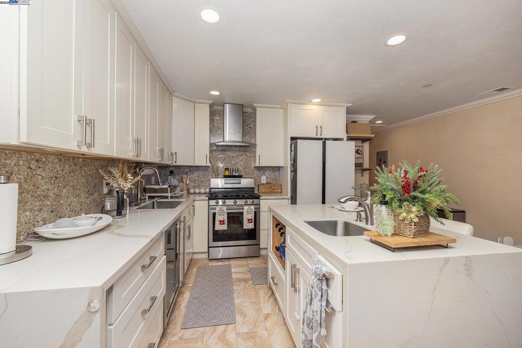 ROLLINGWOOD - Residential