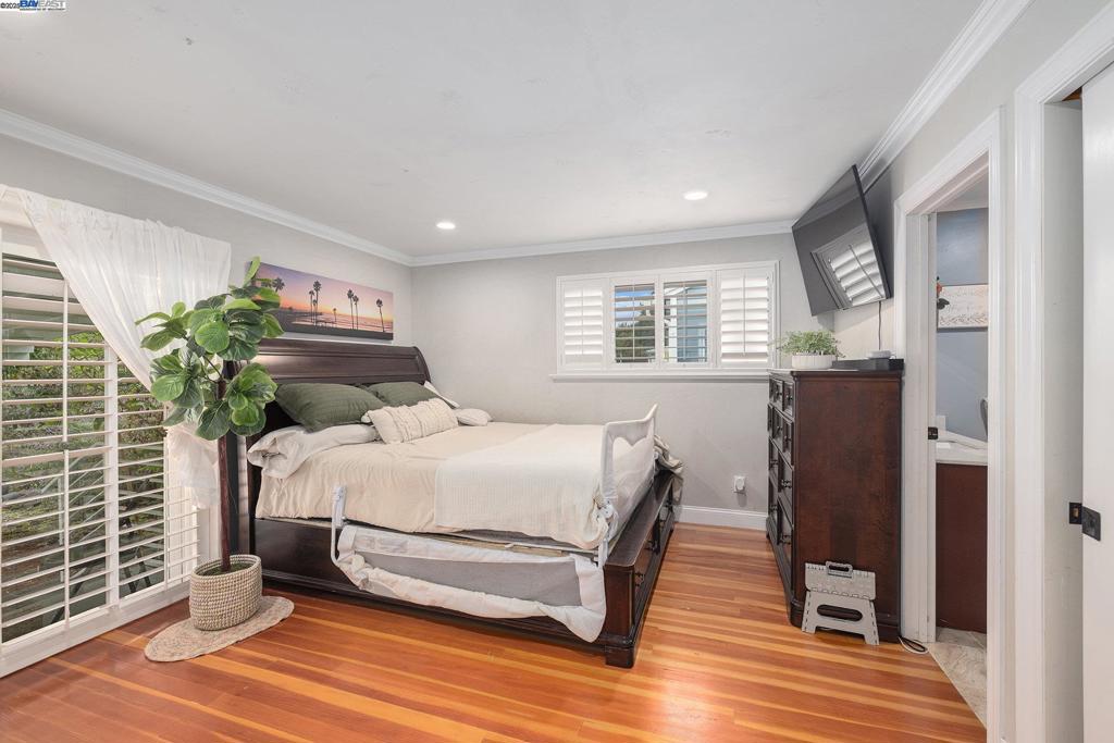 ROLLINGWOOD - Residential