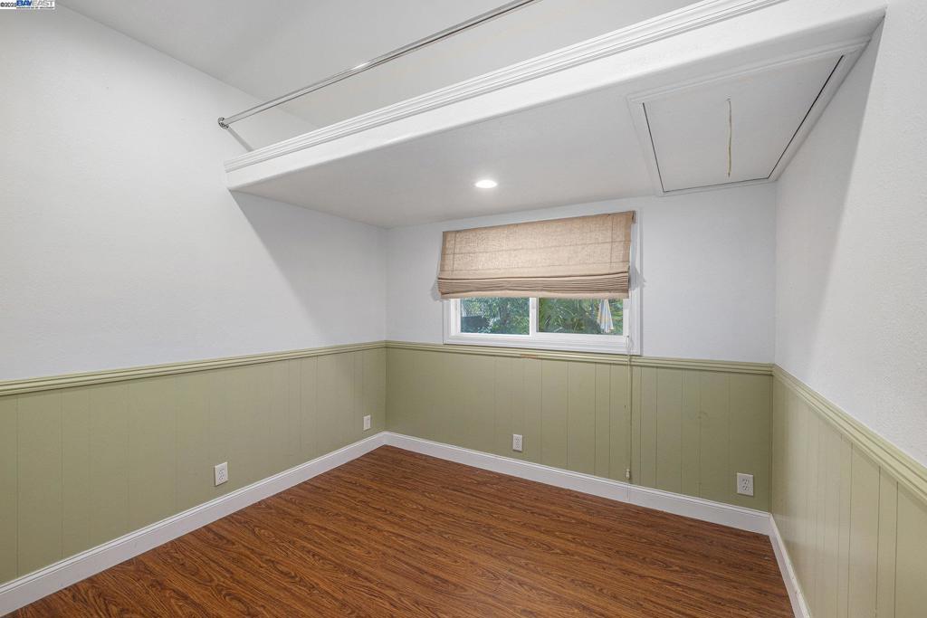 ROLLINGWOOD - Residential