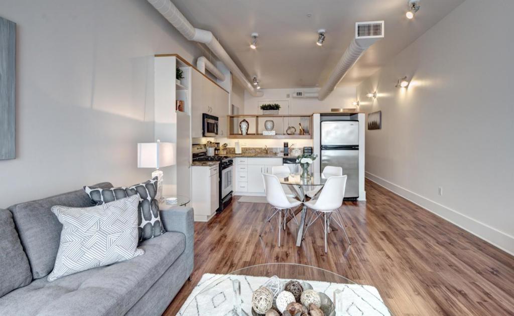 334 Santana Row 206