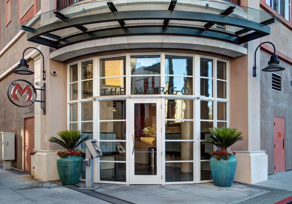 334 Santana Row 206