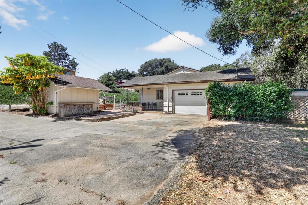 17130 Blackie Road