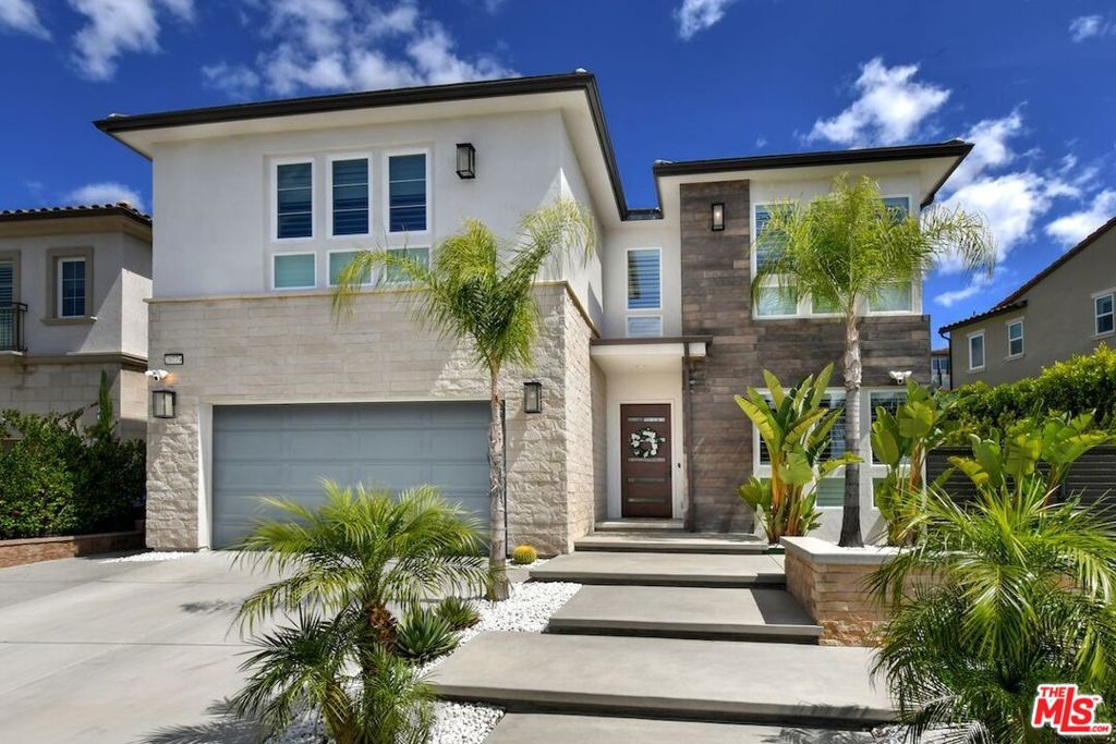 20779 W Liana Court