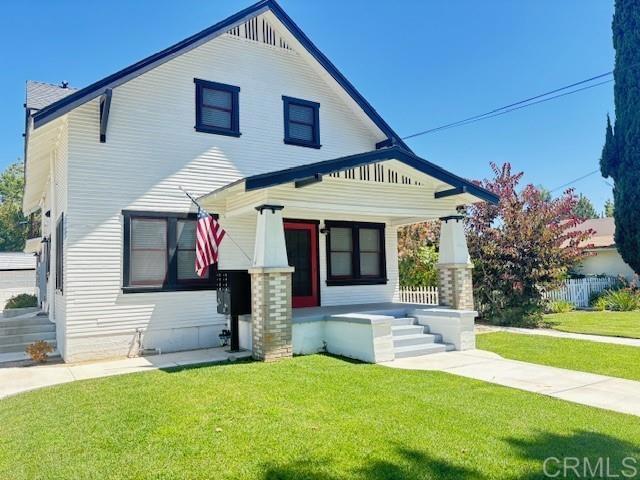 Historic Craftsman In Olde Town Orange! Historic yet newly renovated in 2021, this 1922 charming craftsman home is sure to please. Features include vinyl plank flooring through out, modern kitchen with Quartz counters, custom tile backsplash, stainless steel appliances, center island, and loads of cabinet space. Additional features include a separate dining area off of kitchen with an abundance of natural light, spacious living room, 3 large bedrooms and a huge front porch perfect for enjoying your morning coffee- or the evening summer breezes. This home is close to Chapman University, Park Plaza (for amazing Shopping and dining experiences), transportation and all things Orange has to offer. You do not want to miss this one!