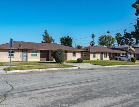 Photo of 560 N 2nd Street, Colton, CA 92324 (MLS # CV26221828)