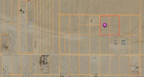Photo of 0 E End Road, Lucerne Valley, CA 92356 (MLS # P1-23315) Photo of 0 E End Road, Lucerne Valley, CA 92356 (MLS # P1-23315)