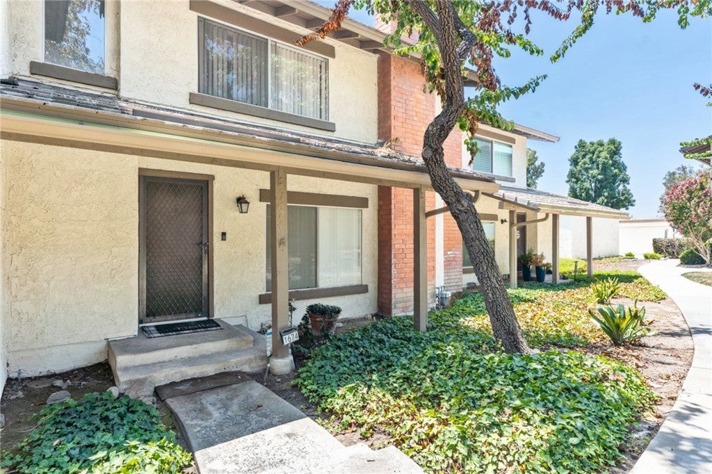 1674 Aspen Village Way WAY, West Covina CA 91791