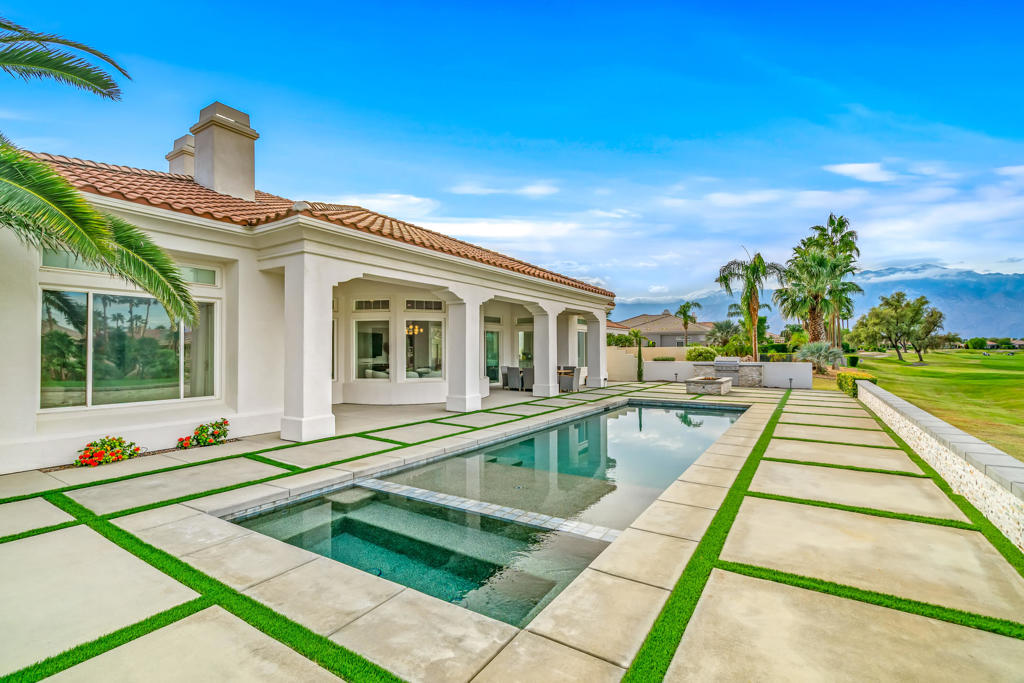 Mira Vista - Residential