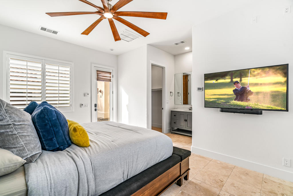 Mira Vista - Residential