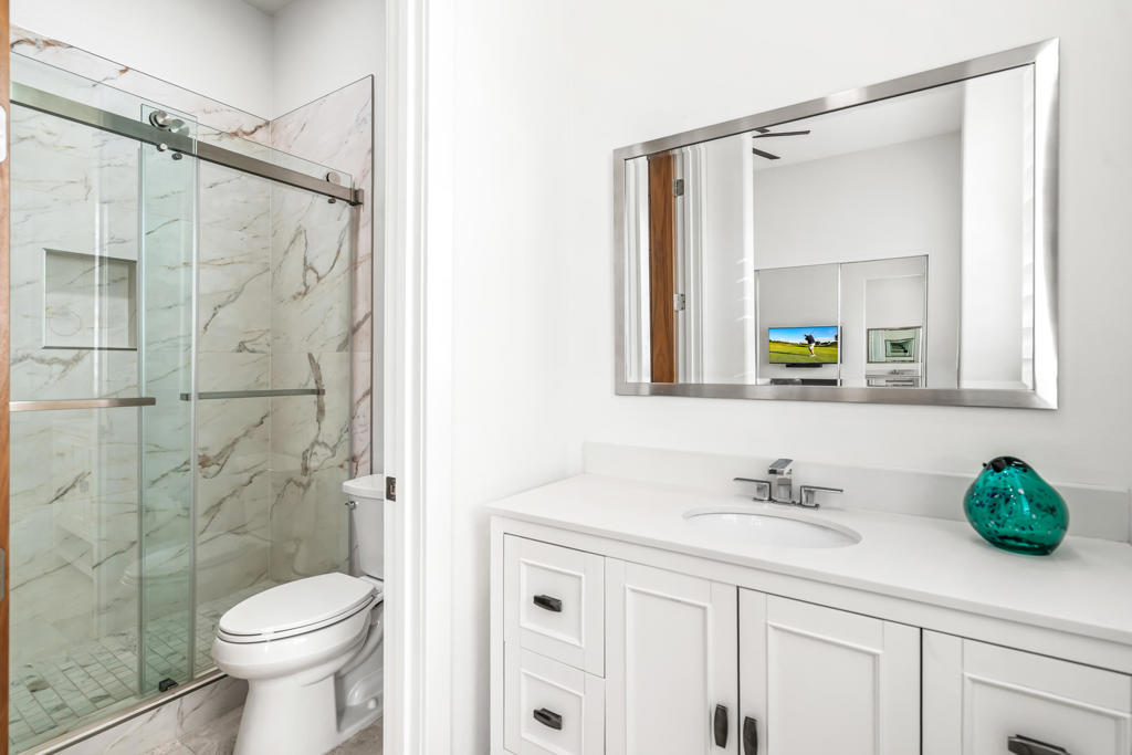 Mira Vista - Residential