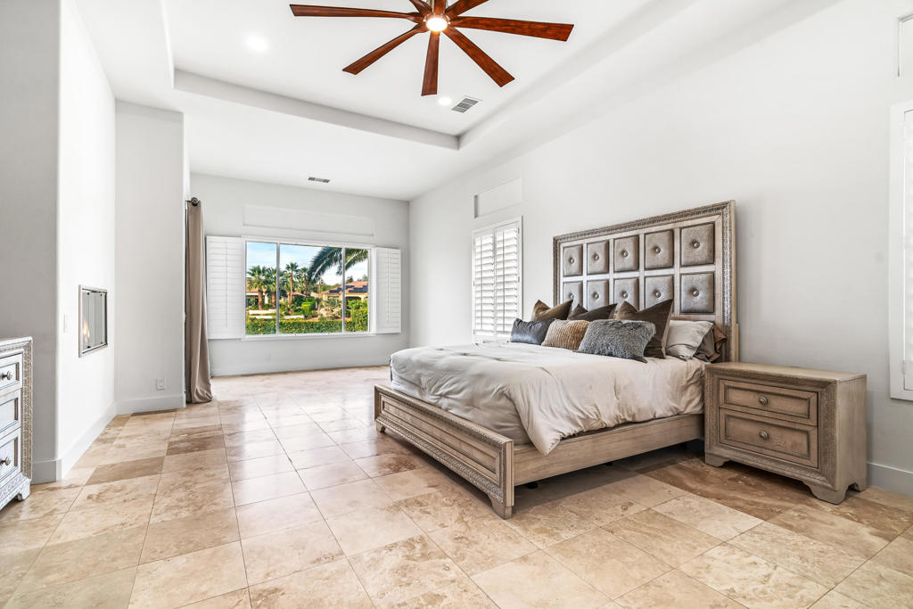 Mira Vista - Residential