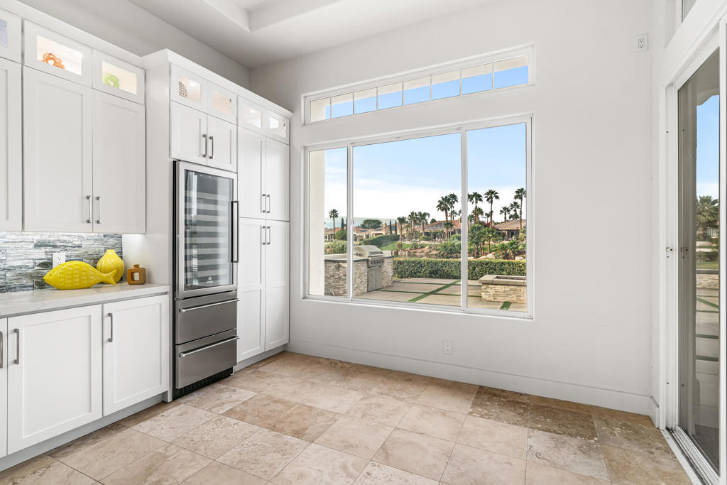 Mira Vista - Residential