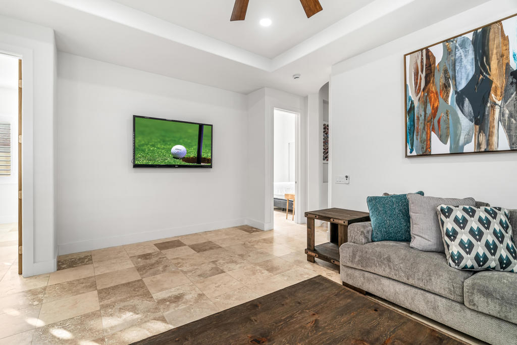 Mira Vista - Residential