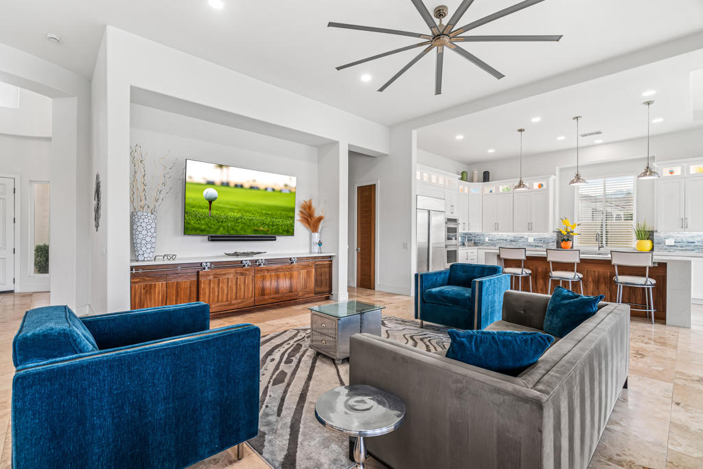 Mira Vista - Residential