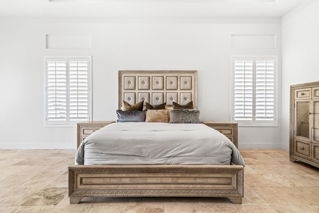 Mira Vista - Residential