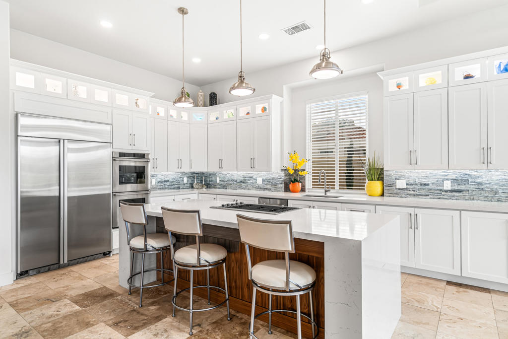 Mira Vista - Residential