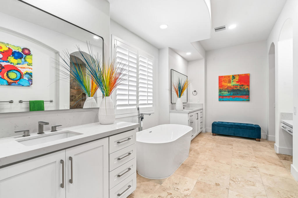 Mira Vista - Residential