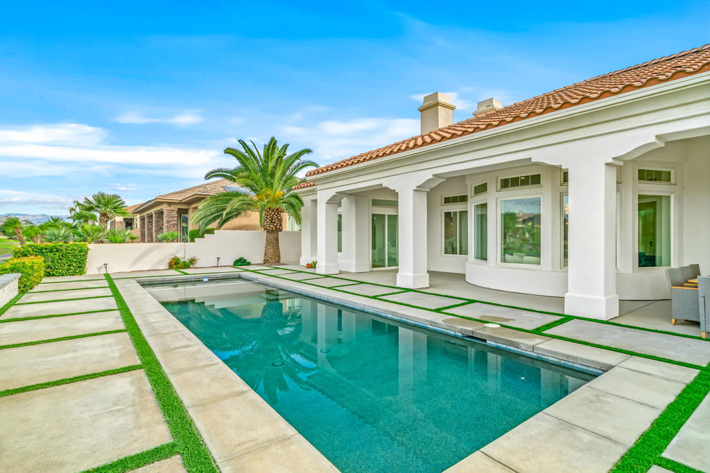 Mira Vista - Residential