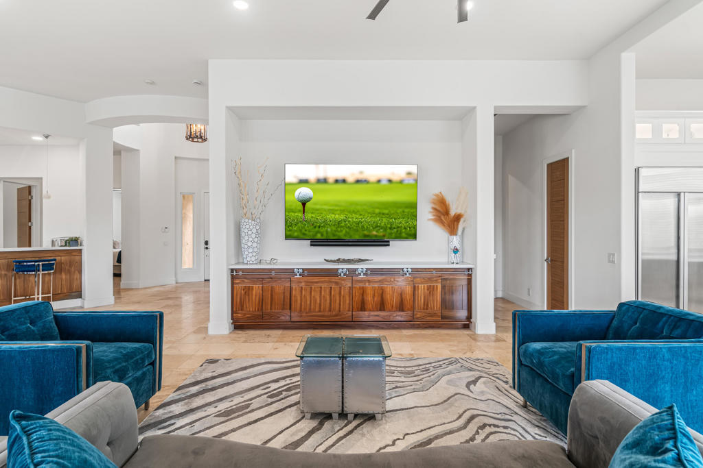 Mira Vista - Residential