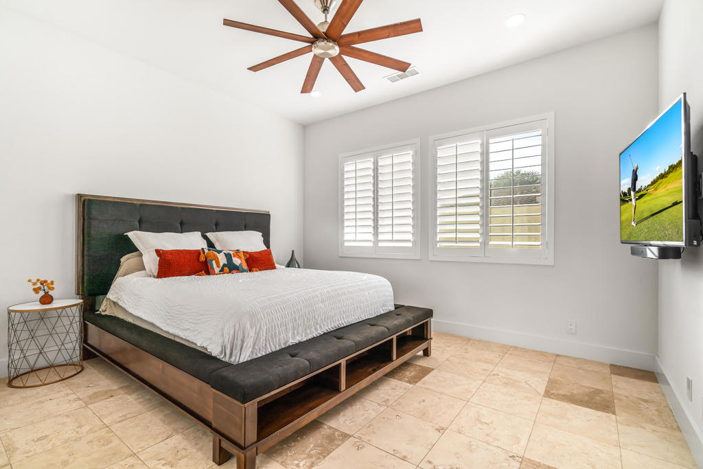 Mira Vista - Residential