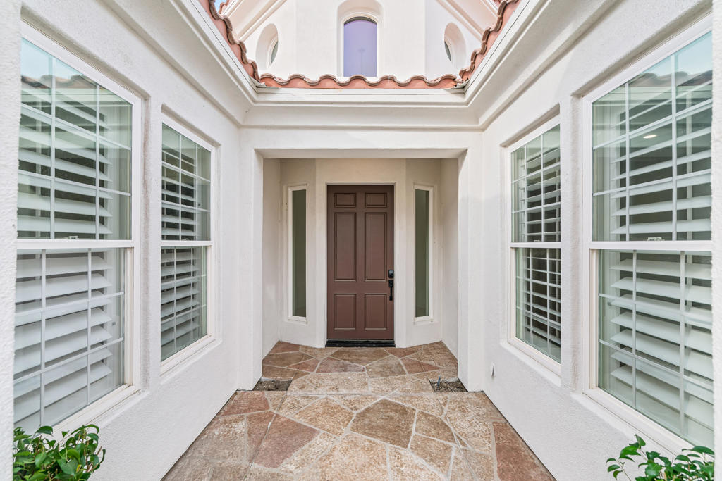 Mira Vista - Residential