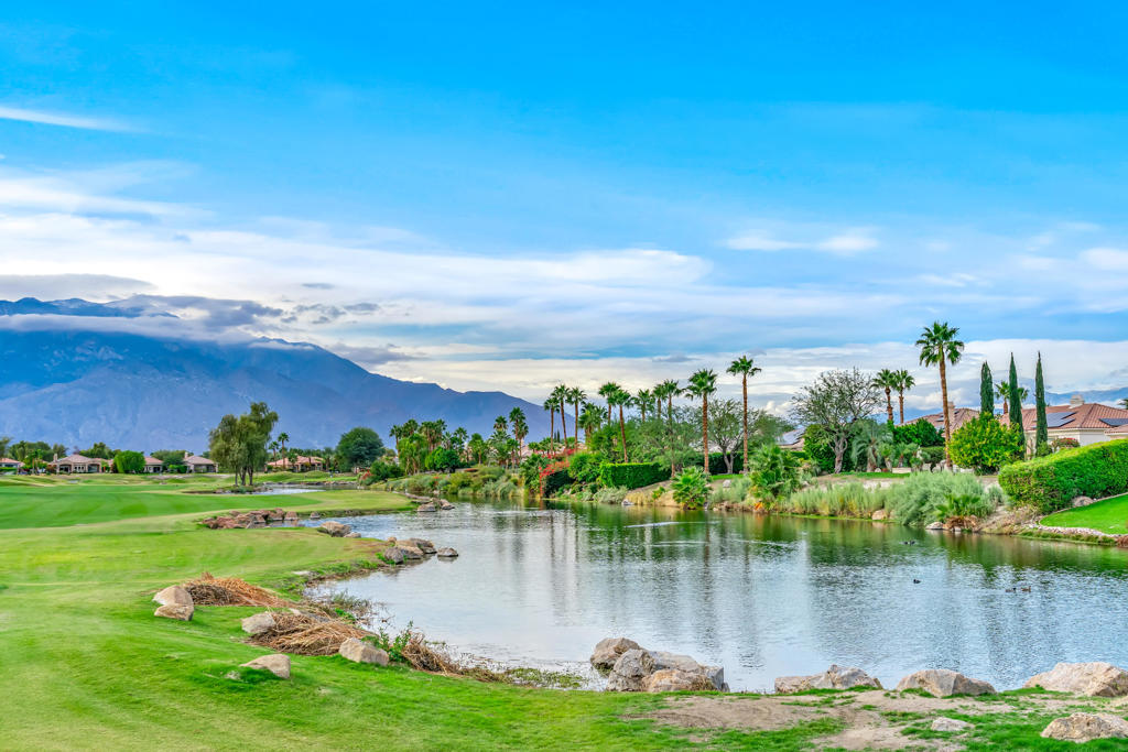 Mira Vista - Residential