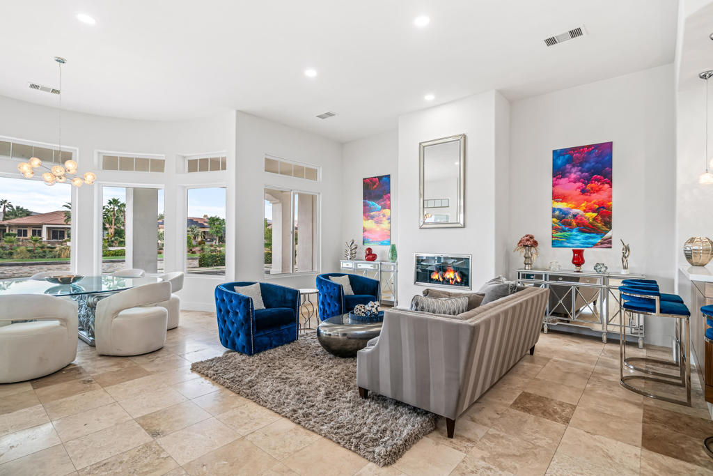 Mira Vista - Residential