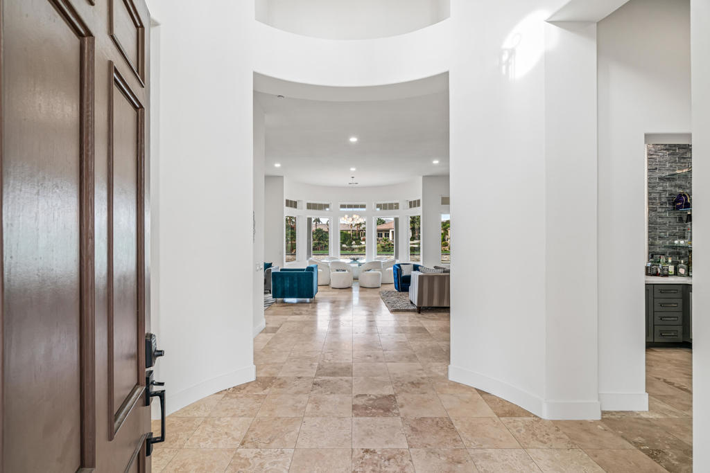 Mira Vista - Residential