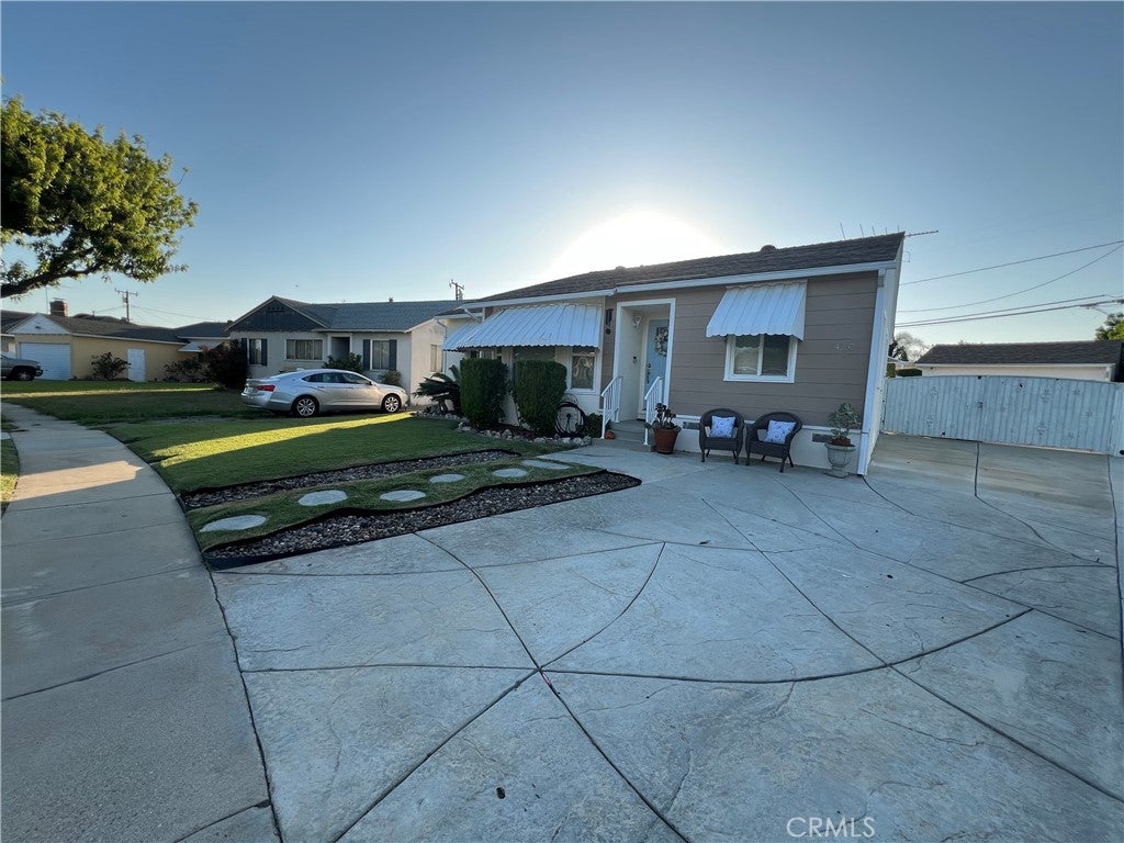 4257 Pixie Avenue
