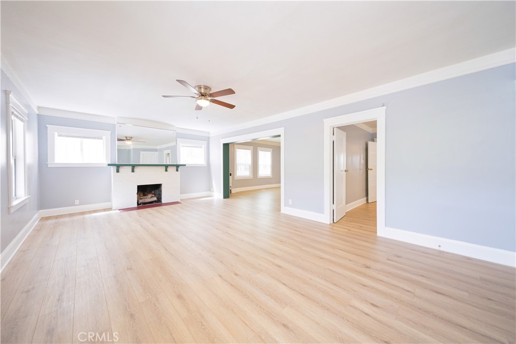 221 S Reno