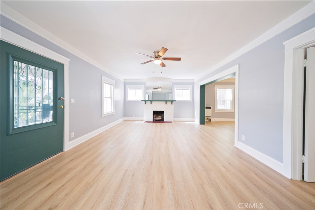 221 S Reno