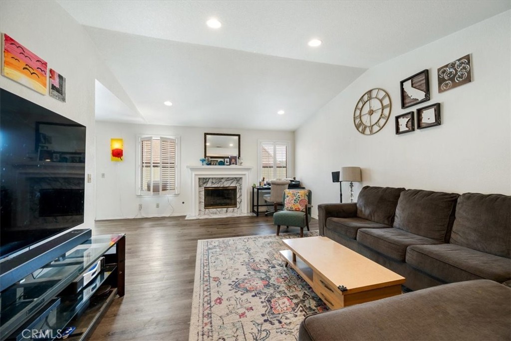 East of 101(500) - Residential