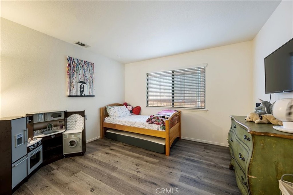 East of 101(500) - Residential