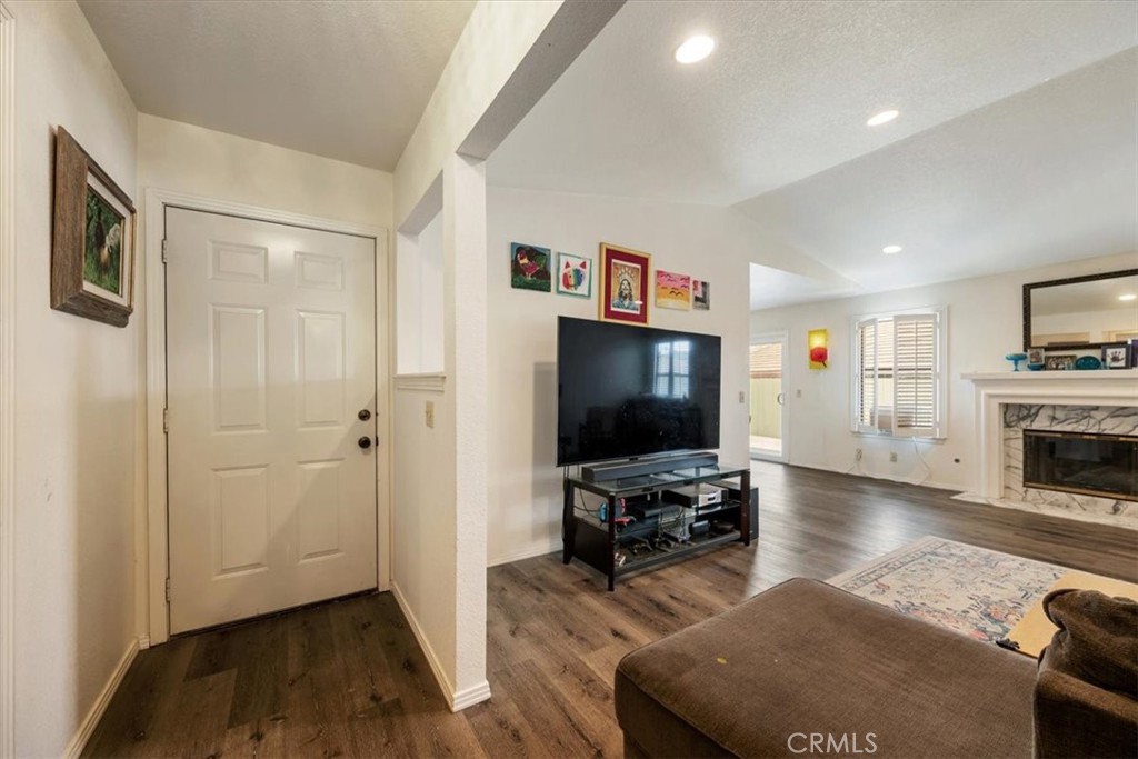 East of 101(500) - Residential