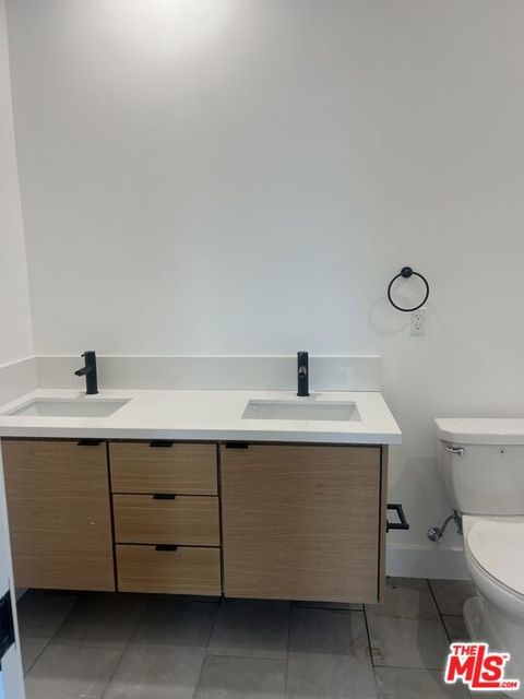 Tiny photo for 2707 Ruhland Avenue, Redondo Beach, CA 90278 (MLS # 25609595)