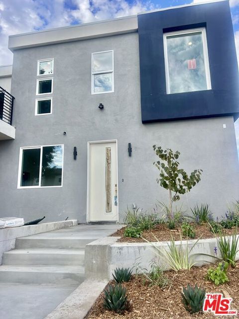Photo of 2707 Ruhland Avenue, Redondo Beach, CA 90278 (MLS # 25609595) Photo of 2707 Ruhland Avenue, Redondo Beach, CA 90278 (MLS # 25609595)