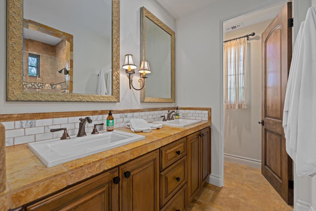 The Hideaway - Residential