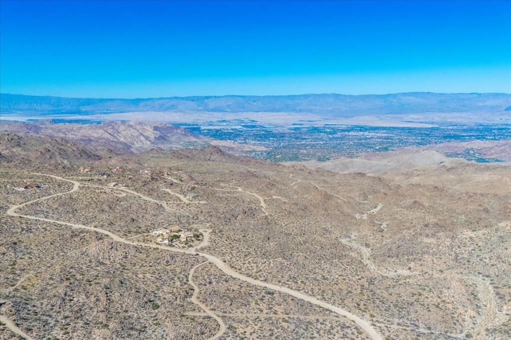 Royal Carrizo - Land