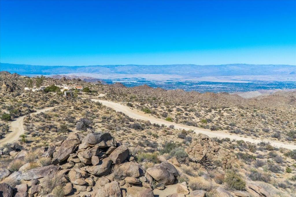 Royal Carrizo - Land